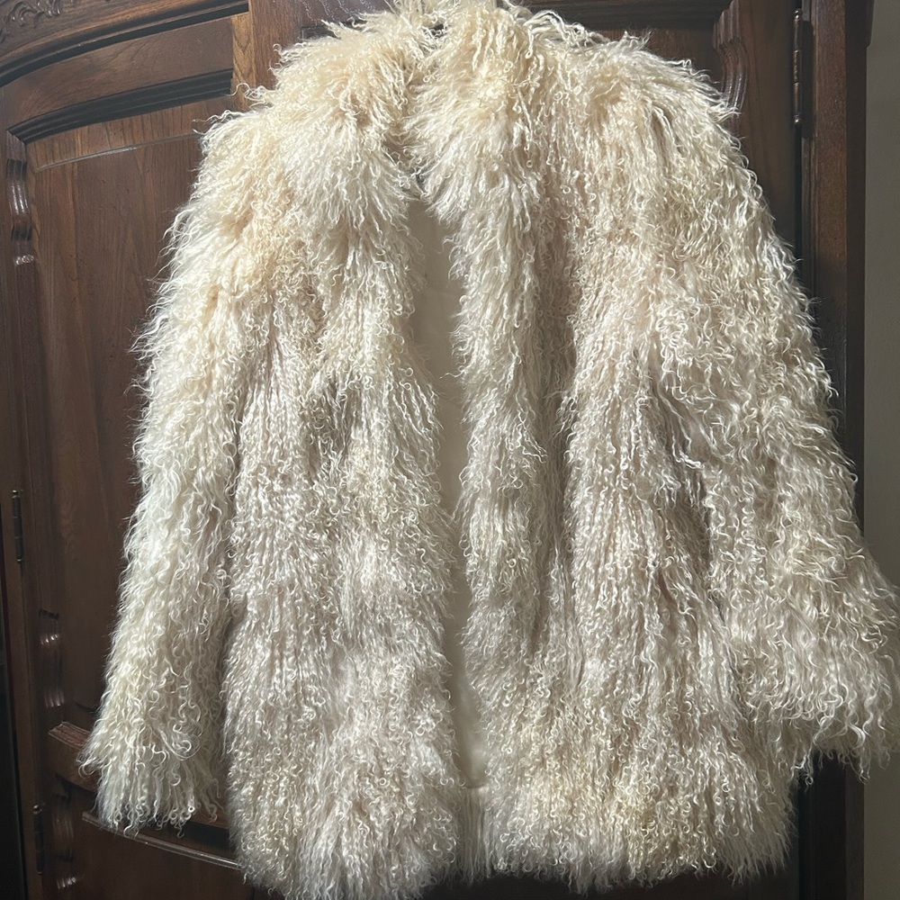 Luxurious Cream Faux Fur Coat